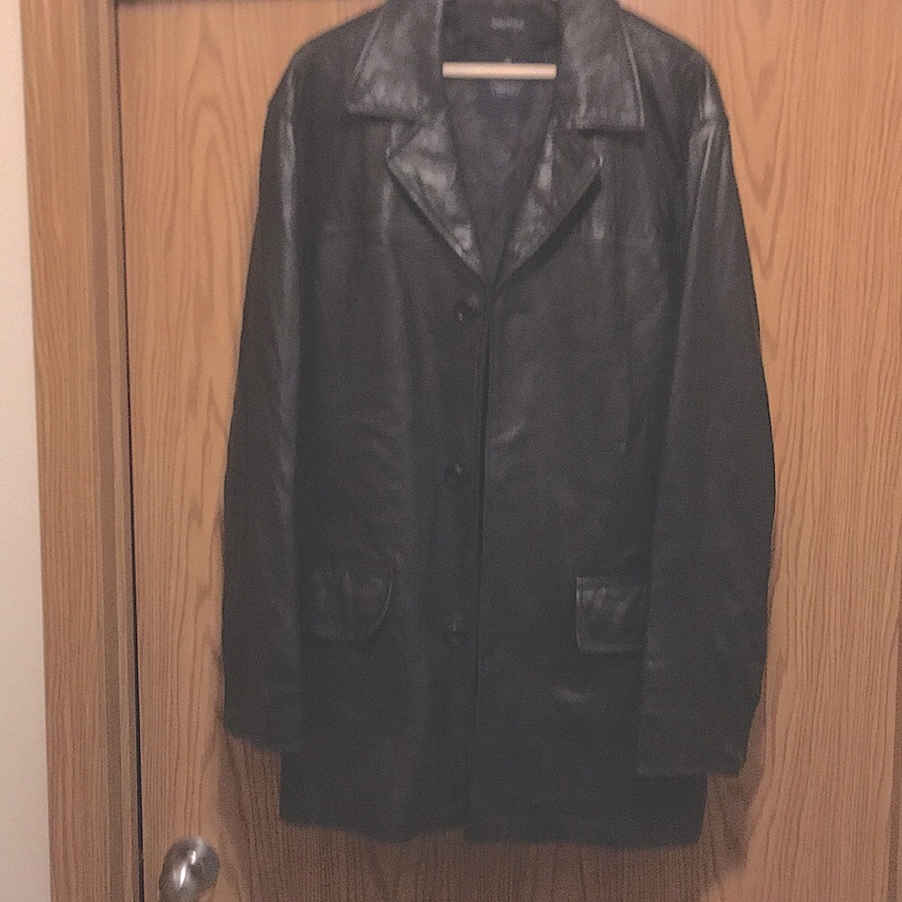 Nautica men’s leather jacket, lightly worn.